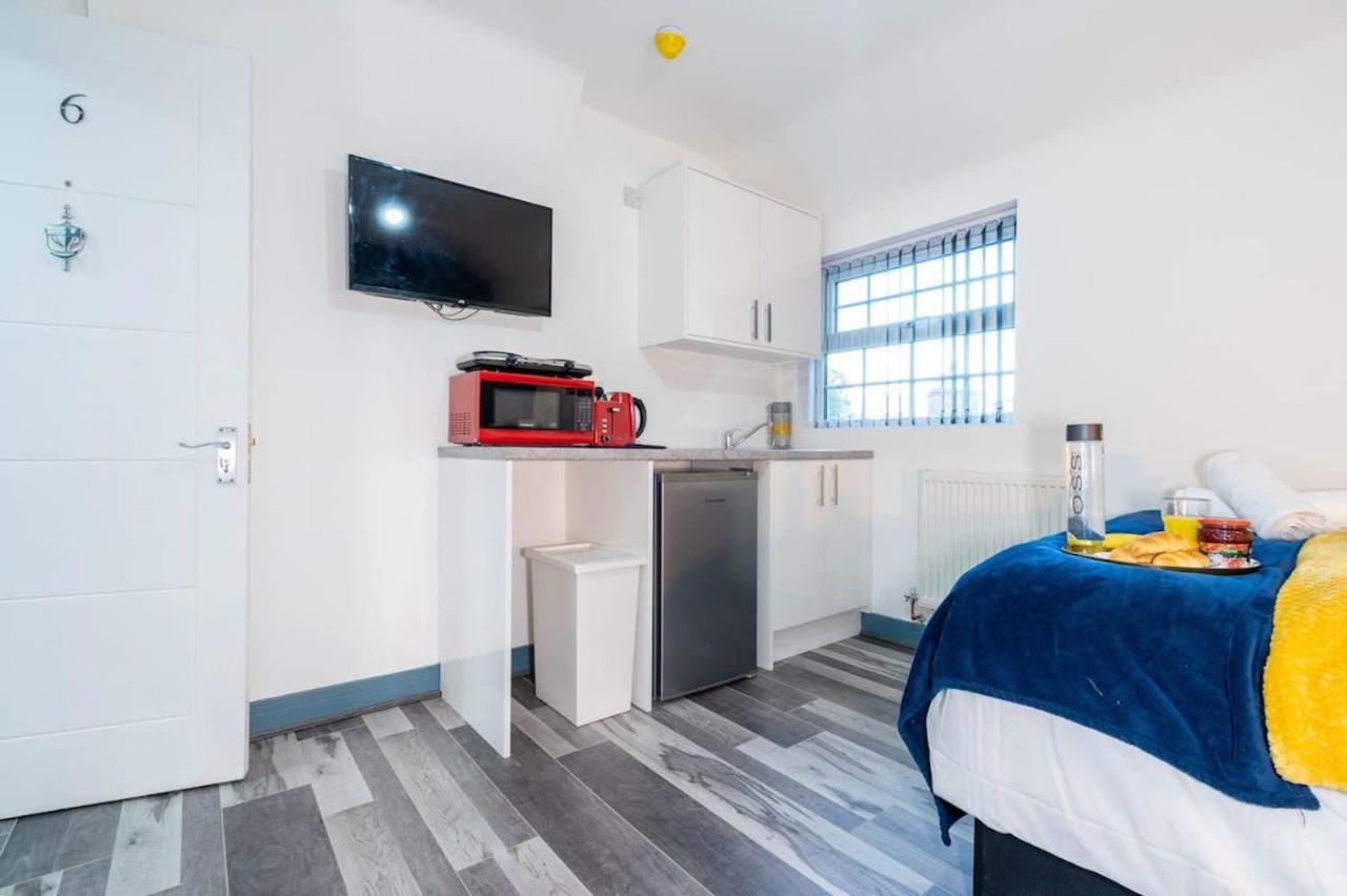 Trendy Studio In Vibrant West Midlands Διαμέρισμα Μπέρμιγχαμ Εξωτερικό φωτογραφία